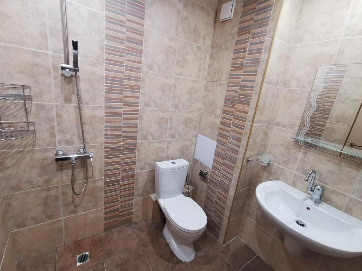 Къмпинг Градина - Апартамент С Две Спални В К-С Черноморска Звезда Apartment Chernomorets Luaran gambar